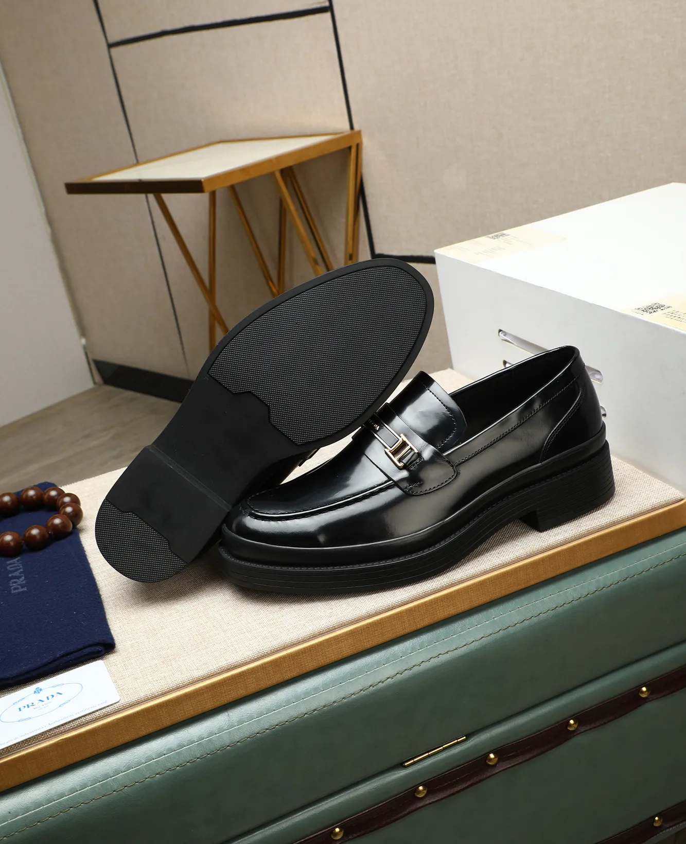 Men's men's shoes 💰540 (water-dyed cow leather) 📛📛PRADA high-end counter's latest formal business leather shoes 👔original and highest quality! Imported from Italy 🇮🇹 first-layer calfskin fabric ➕ cowhide lining Original outsole Formal size: 38➖44 (45 customized)